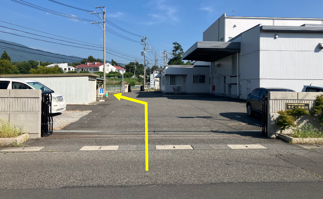 澤志庵製麺所駐車場